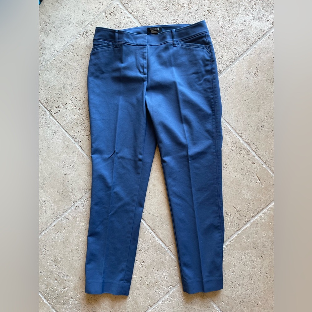 White House Black Market Perfect Form Slim Ankle size 6L